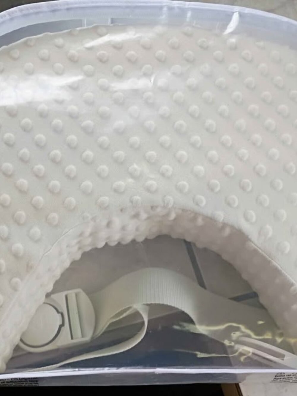 Munchkin Ultra‑Luxe Infant Feeding Pillow — NEW